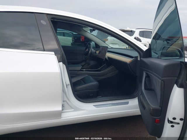 Продажа на аукционе авто 2019 Tesla Model 3 Long Range/performance, vin: 5YJ3E1EB9KF434128, номер лота: 44387949
