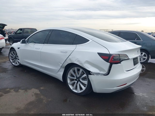 Продажа на аукционе авто 2019 Tesla Model 3 Long Range/performance, vin: 5YJ3E1EB9KF434128, номер лота: 44387949