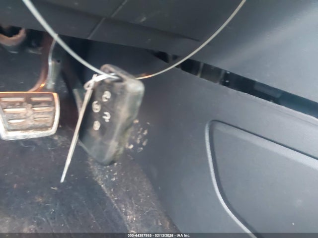 2019 VOLKSWAGEN ATLAS 1V2XR2CA6KC619402 Photo 10