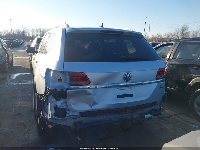 2019 VOLKSWAGEN ATLAS 1V2XR2CA6KC619402 Photo 5
