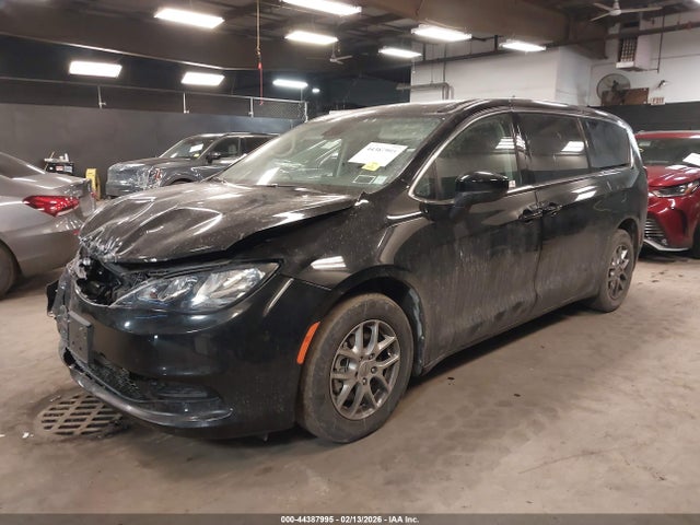 2024 CHRYSLER VOYAGER 2C4RC1CG8RR163186 Photo 1