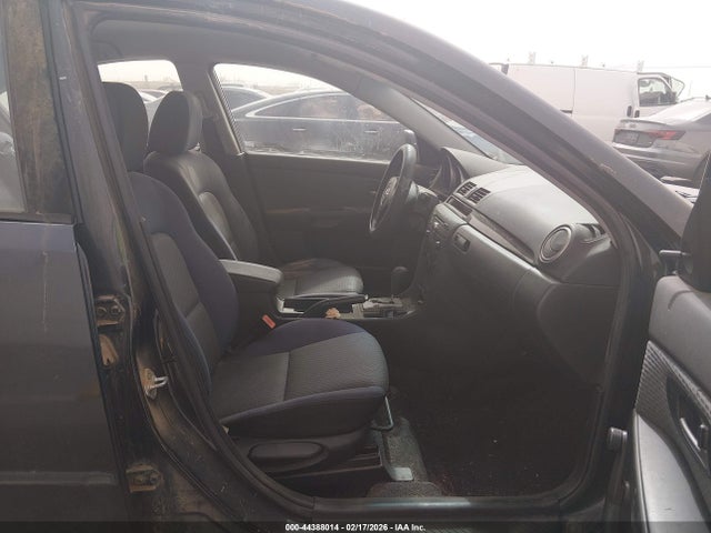 2004 MAZDA MAZDA3 JM1BK12F241189387 Photo 4
