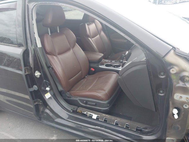 44388075 :رقم المزاد ، 19UUB1F31FA002511 vin ، 2015 Acura Tlx مزاد بيع