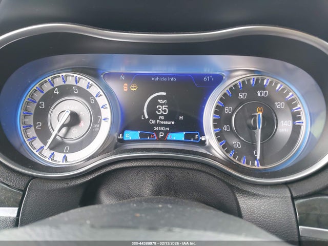 Продажа на аукционе авто 2023 Chrysler 300 Touring L, vin: 2C3CCADG1PH677330, номер лота: 44388078