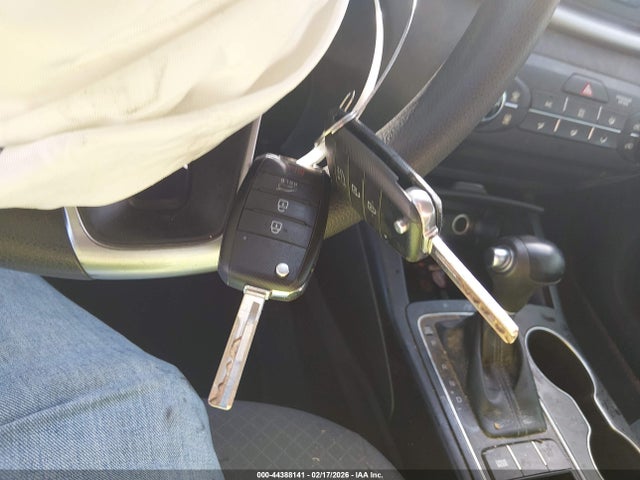 2018 KIA SORENTO 5XYPG4A51JG352253 Photo 10