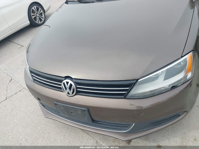 3VWD07AJ1EM382056 Volkswagen Jetta 1.8t Se