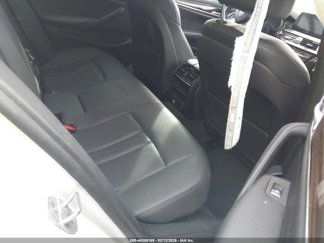 2019 BMW 530E WBAJA9C51KB254933 Photo 7