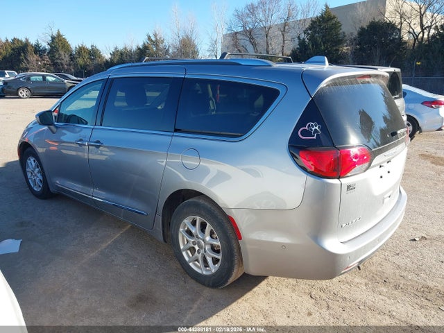 Продаж на аукціоні авто 2020 Chrysler Pacifica Touring L, vin: 2C4RC1BG2LR106085, номер лоту: 44388181