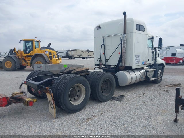 1M1AW07Y5FM047704 Mack 600 Cxu600