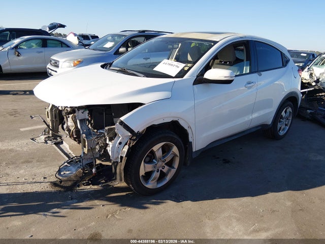 2017 HONDA HR-V 3CZRU6H50HM724191 Photo 1