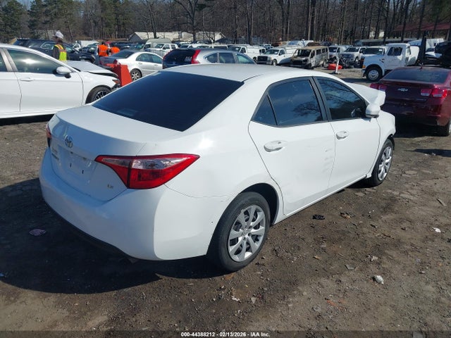 Aukcja sprzedaży 2018 Toyota Corolla Le, vin: 5YFBURHE6JP763343, numer aukcji: 44388212