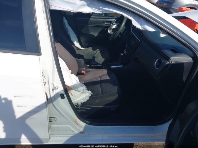Aukcja sprzedaży 2018 Toyota Corolla Le, vin: 5YFBURHE6JP763343, numer aukcji: 44388212