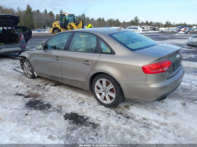 2010 AUDI A4 WAUBFAFL4AN058175 Photo 2