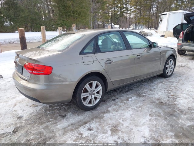 2010 AUDI A4 WAUBFAFL4AN058175 Photo 3