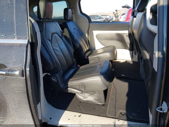 Продаж на аукціоні авто 2017 Chrysler Pacifica Touring-l, vin: 2C4RC1BG3HR526672, номер лоту: 44388227
