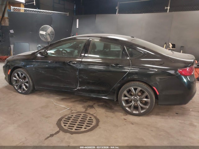 Продажа на аукционе авто 2015 Chrysler 200 S, vin: 1C3CCCBB0FN614406, номер лота: 44388229