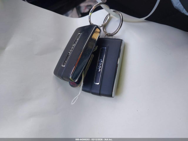 2023 JEEP GRAND CHEROKEE L 1C4RJKBG7P8888123 Photo 10