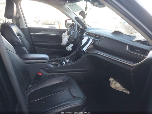 2023 JEEP GRAND CHEROKEE L 1C4RJKBG7P8888123 Photo 4