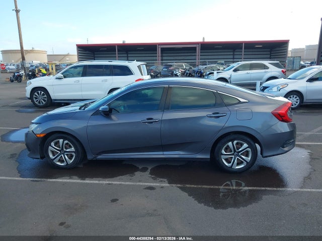 Honda Civic Lx 2018 2HGFC2F5XJH525081 Image 14