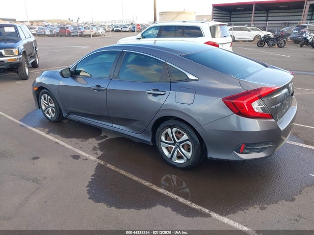Honda Civic Lx 2018 2HGFC2F5XJH525081 Image 3