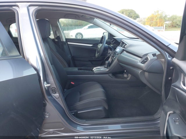 Honda Civic Lx 2018 2HGFC2F5XJH525081 Image 5