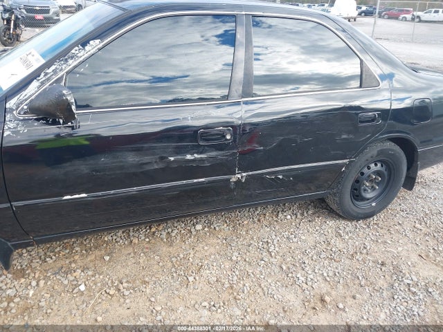 Продажа на аукционе авто 1999 Toyota Camry Ce, vin: 4T1BG22KXXU447710, номер лота: 44388301