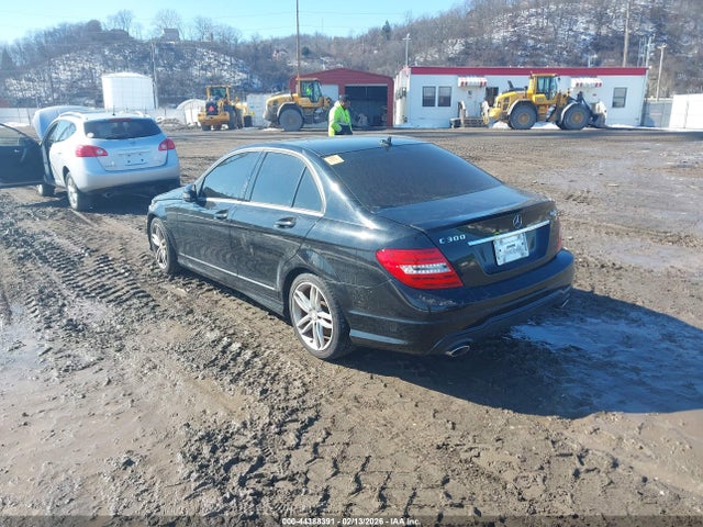 44388391 :رقم المزاد ، WDDGF8AB0EA943511 vin ، 2014 Mercedes-benz C 300 Sport 4matic مزاد بيع