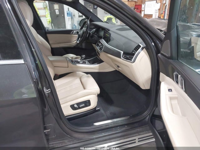 2021 BMW X5 5UXCR6C08M9G02746 Photo 4