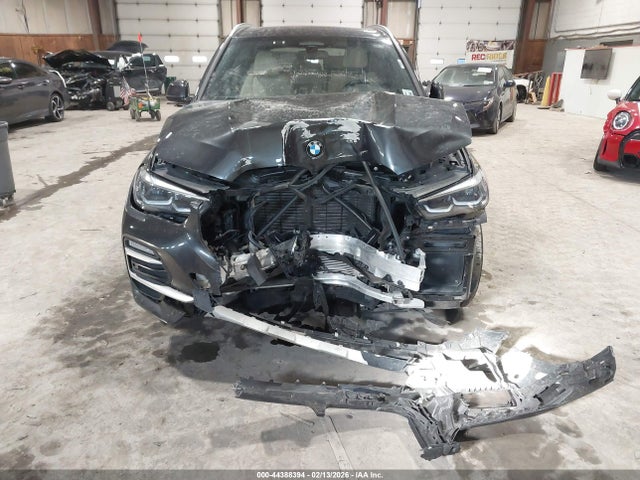 2021 BMW X5 5UXCR6C08M9G02746 Photo 5