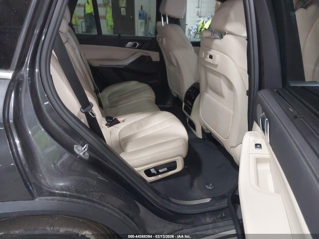 2021 BMW X5 5UXCR6C08M9G02746 Photo 7