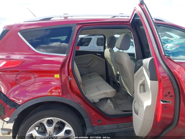 1FMCU0JX7EUA93818 Ford Escape Titanium