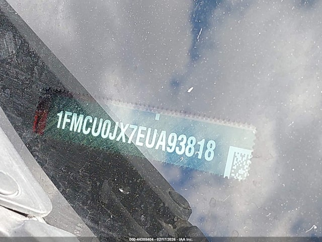 1FMCU0JX7EUA93818 Ford Escape Titanium
