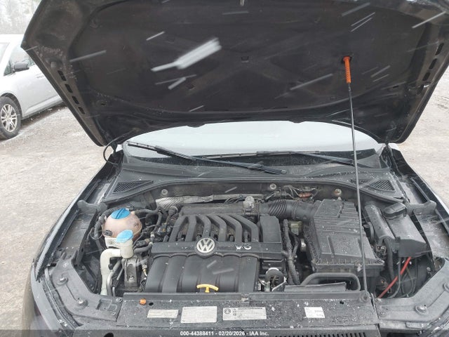 44388411 :رقم المزاد ، 1VWCM7A34DC031885 vin ، 2013 Volkswagen Passat 3.6l V6 Sel Premium مزاد بيع