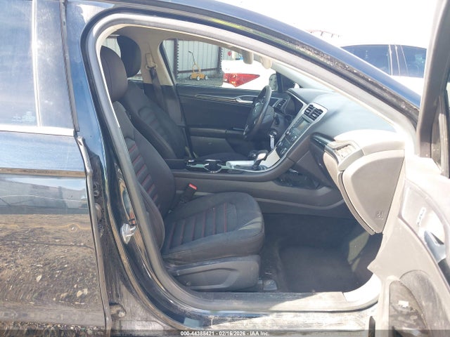 3FA6P0H74ER268926 Ford FUSION SE