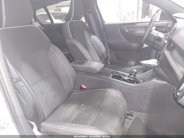 YV4ED3GB7N2009435 Volvo C40 Recharge Pure Electric P8 Ultimate