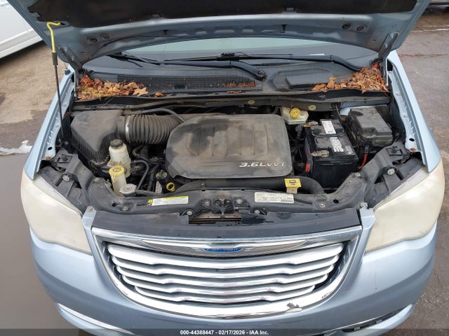2013 Chrysler Town & Country Touring მანქანა იყიდება აუქციონზე, vin: 2C4RC1BG9DR539534, აუქციონის ნომერი: 44388447