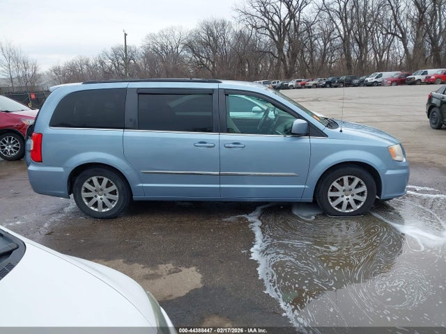 2013 Chrysler Town & Country Touring მანქანა იყიდება აუქციონზე, vin: 2C4RC1BG9DR539534, აუქციონის ნომერი: 44388447