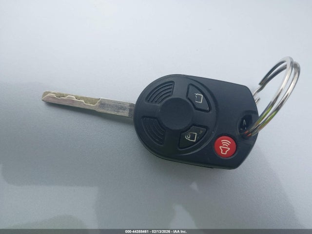 1FMCU0GDXJUA70573 Ford ESCAPE SE