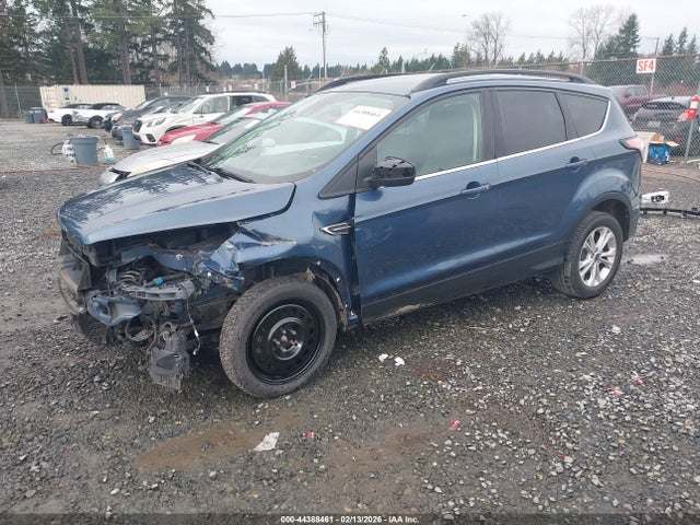 1FMCU0GDXJUA70573 Ford ESCAPE SE