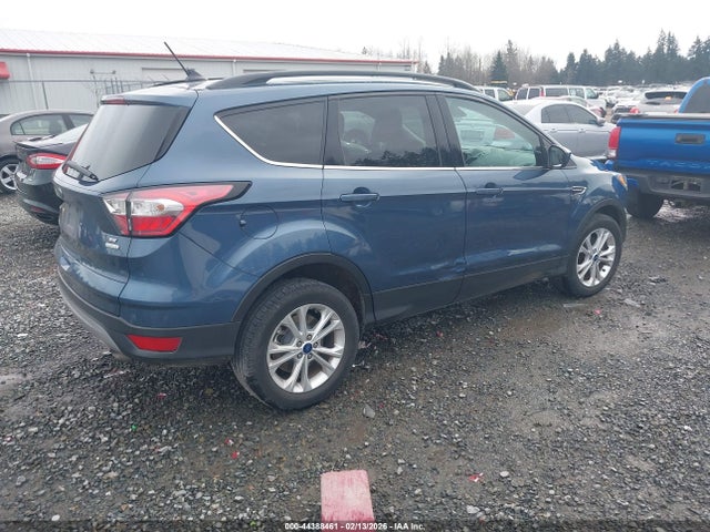 1FMCU0GDXJUA70573 Ford ESCAPE SE