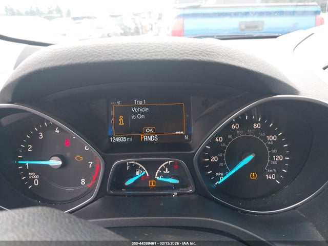 1FMCU0GDXJUA70573 Ford ESCAPE SE