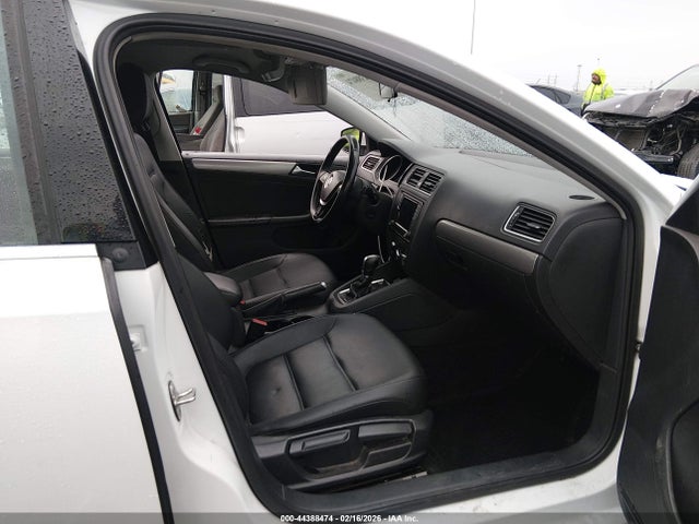 Продажа на аукционе авто 2017 Volkswagen Jetta 1.4t Se, vin: 3VWDB7AJ4HM336171, номер лота: 44388474