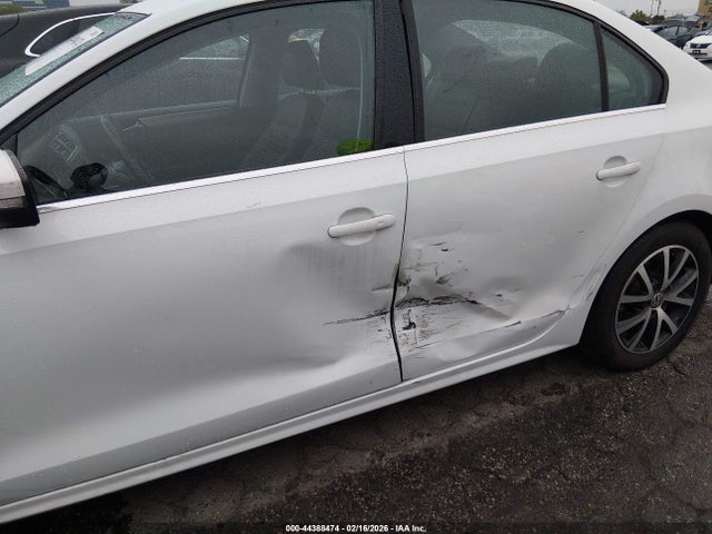 Продажа на аукционе авто 2017 Volkswagen Jetta 1.4t Se, vin: 3VWDB7AJ4HM336171, номер лота: 44388474