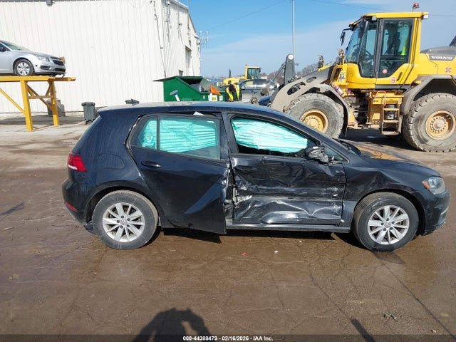 44388479 :رقم المزاد ، 3VWG57AU4KM012398 vin ، 2019 Volkswagen Golf 1.4t S/1.4t Se مزاد بيع