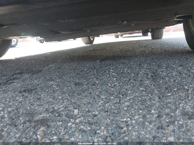 5TDKZ3DC5KS966574 Toyota Sienna Le 8 Passenger