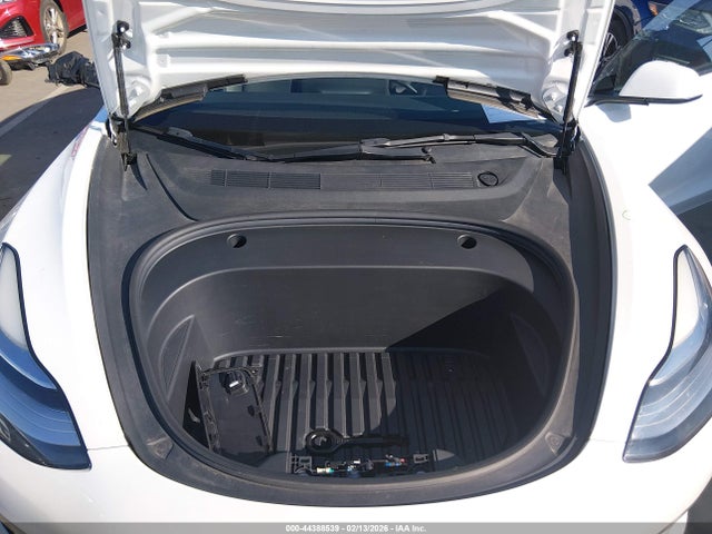 Продаж на аукціоні авто 2022 Tesla Model 3 Long Range Dual Motor All-wheel Drive, vin: 5YJ3E1EB9NF240543, номер лоту: 44388539