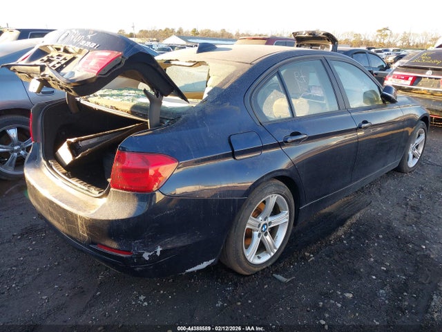 2013 Bmw 328i Xdrive მანქანა იყიდება აუქციონზე, vin: WBA3B3C58DJ810165, აუქციონის ნომერი: 44388589