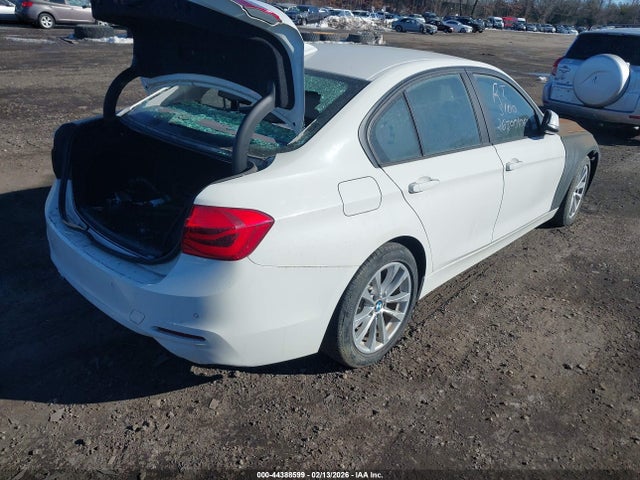 Aukcja sprzedaży 2018 Bmw 320i Xdrive, vin: WBA8E5G55JNV01826, numer aukcji: 44388599
