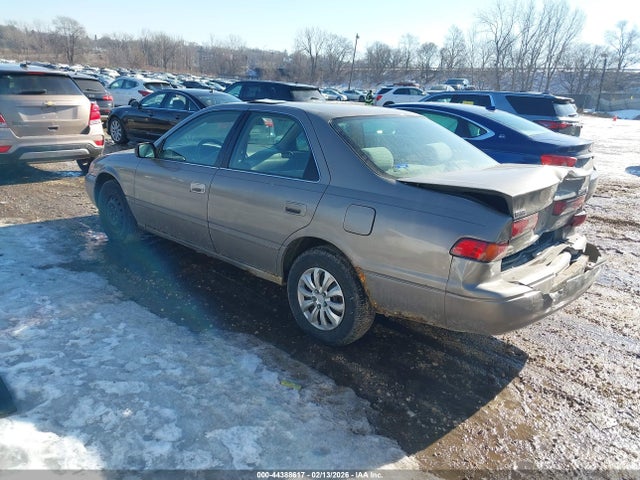 1999 TOYOTA CAMRY 4T1BG28KXXU574111 Photo 2