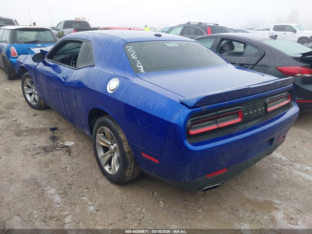 Aukcja sprzedaży 2018 Dodge Challenger Sxt, vin: 2C3CDZAG0JH276343, numer aukcji: 44388671